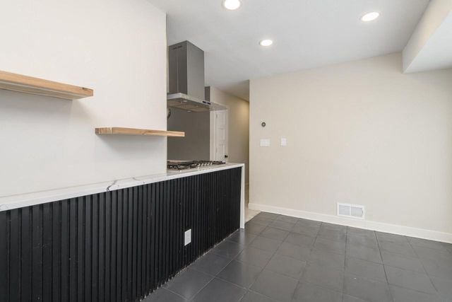 2858 S 93rd STREET, West Allis, WI 53227