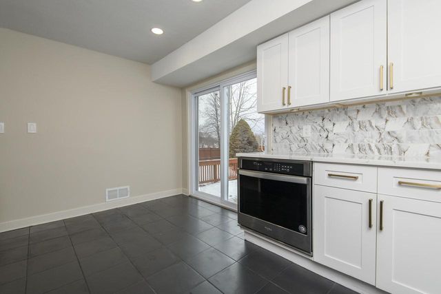 2858 S 93rd STREET, West Allis, WI 53227