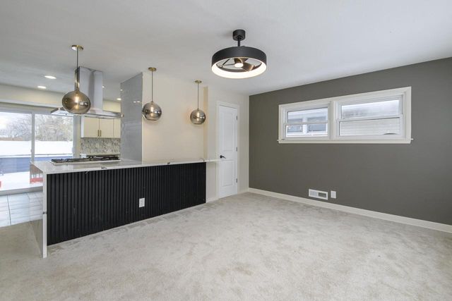 2858 S 93rd STREET, West Allis, WI 53227