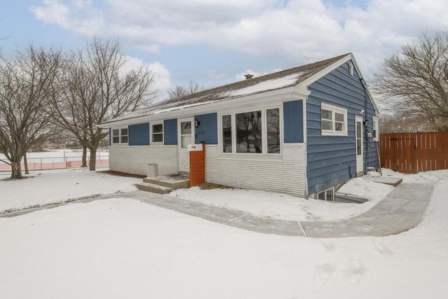 2858 S 93rd STREET, West Allis, WI 53227