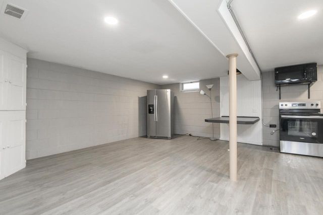 2858 S 93rd STREET, West Allis, WI 53227