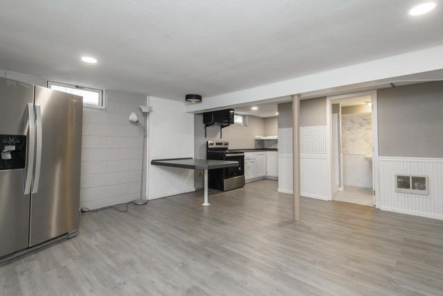 2858 S 93rd STREET, West Allis, WI 53227