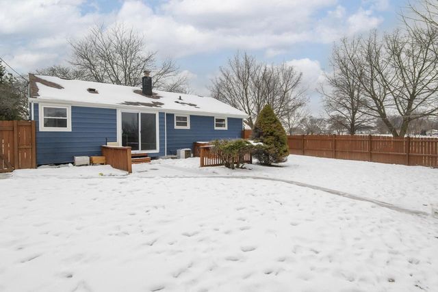 2858 S 93rd STREET, West Allis, WI 53227