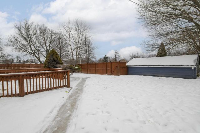 2858 S 93rd STREET, West Allis, WI 53227