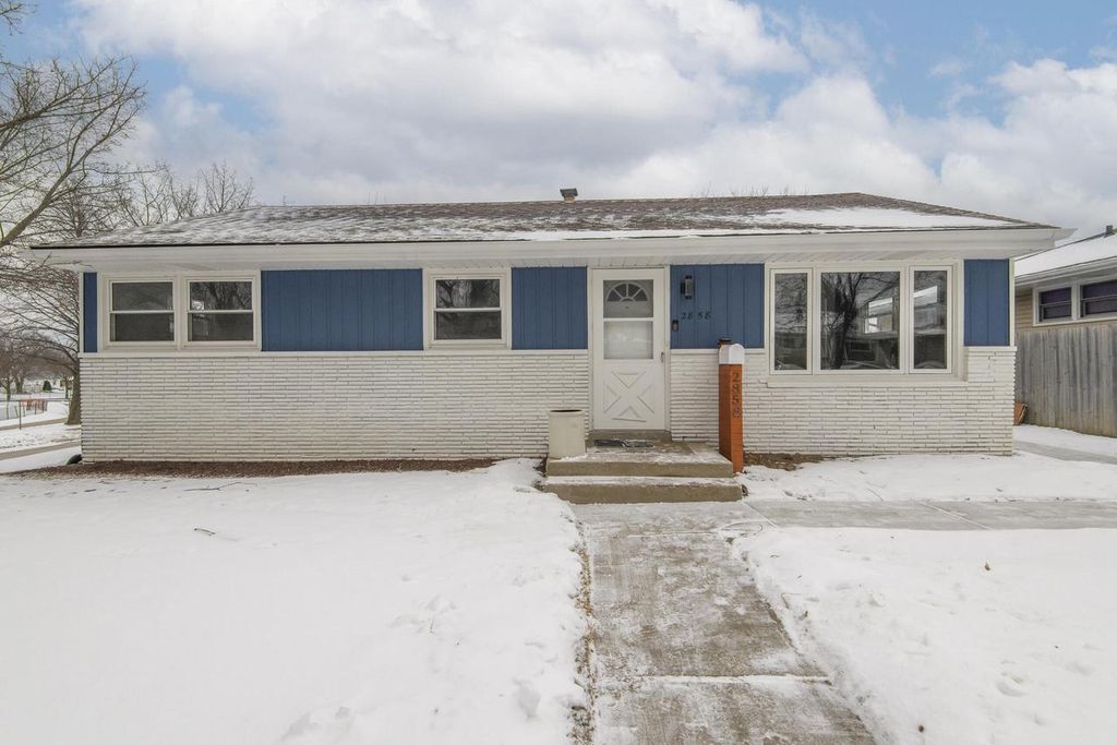 2858 S 93rd STREET, West Allis, WI 53227
