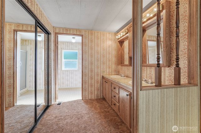 7170 N Van Decar Road SE, Port Orchard, WA 98367