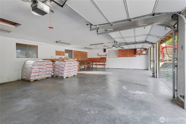 7170 N Van Decar Road SE, Port Orchard, WA 98367