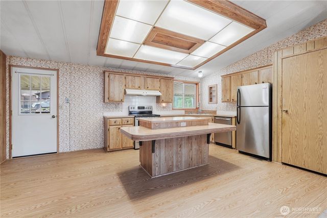 7170 N Van Decar Road SE, Port Orchard, WA 98367