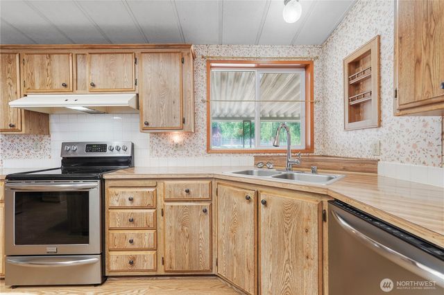 7170 N Van Decar Road SE, Port Orchard, WA 98367