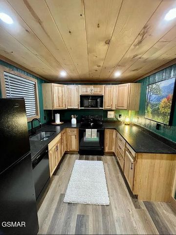 1420 Alpine Drive, Sevierville, TN 37876