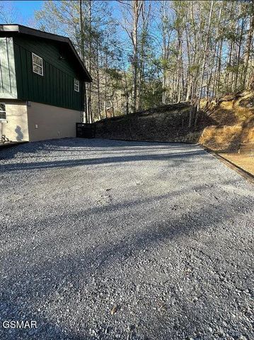 1420 Alpine Drive, Sevierville, TN 37876