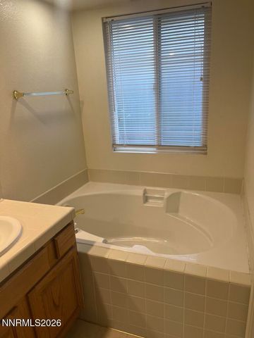 6513 Evans Creek Drive, Reno, NV 89519