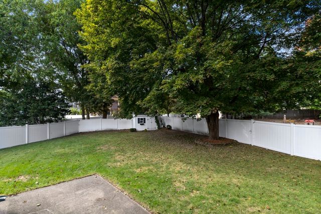 3 Lantern Lane, Woburn, MA 01801