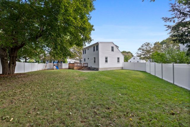 3 Lantern Lane, Woburn, MA 01801