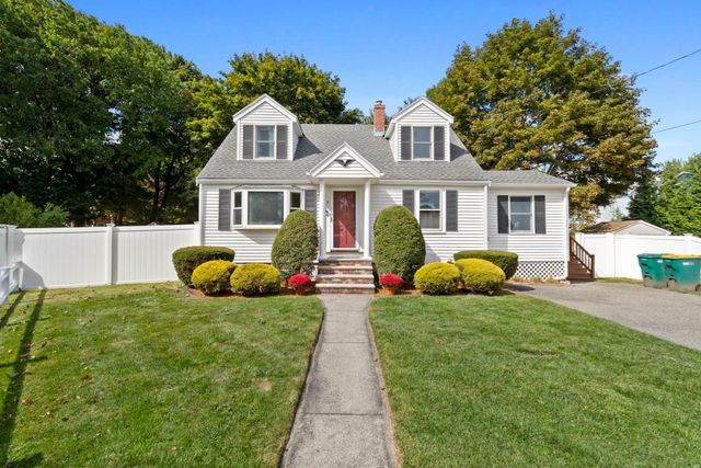 3 Lantern Lane, Woburn, MA 01801