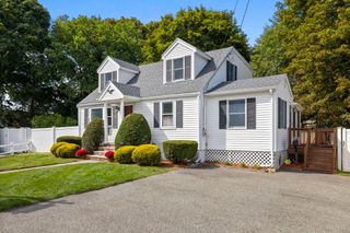 3 Lantern Lane, Woburn, MA 01801