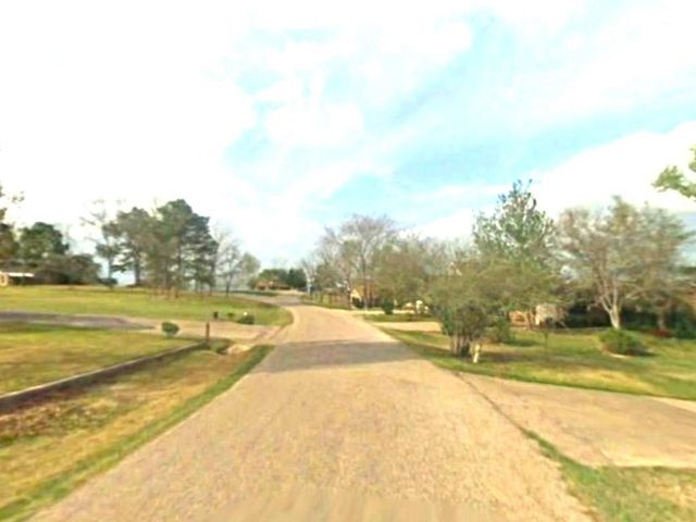 7 Imperial Circle, Coldspring, TX 77331