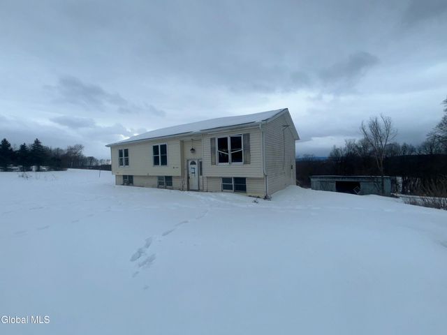 2087 Coach Road, Argyle, NY 12809