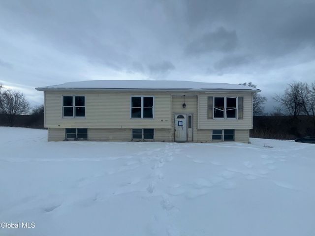 2087 Coach Road, Argyle, NY 12809