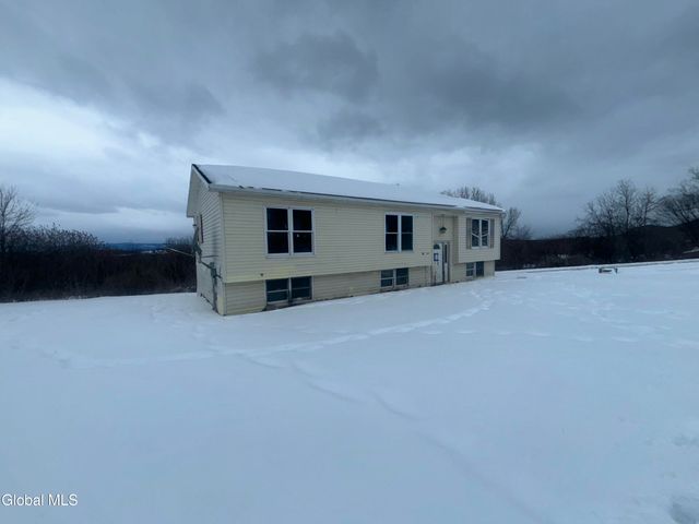 2087 Coach Road, Argyle, NY 12809