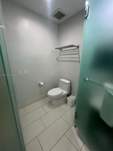 5300 NW 87th Ave 307, Doral, FL 33178