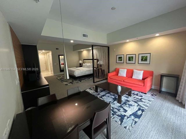 5300 NW 87th Ave 307, Doral, FL 33178