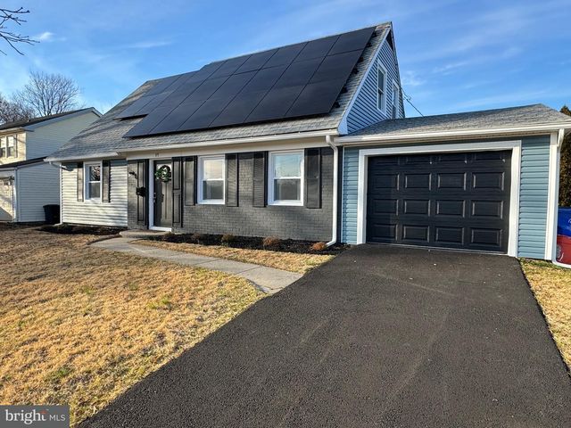 89 HAMPSHIRE LN, Willingboro, NJ 08046