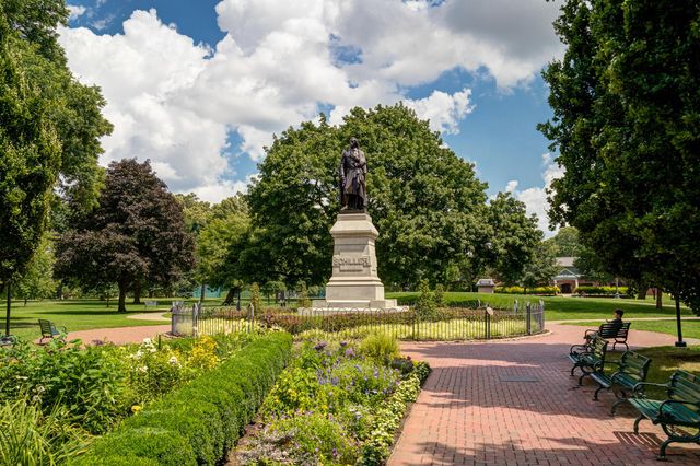 570 S Front Street, 104, Columbus, OH 43215