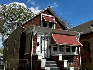 7621 S Eberhart Avenue, Chicago, IL 60619