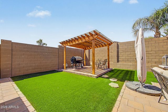 17340 W GAMBIT Trail, Surprise, AZ 85387