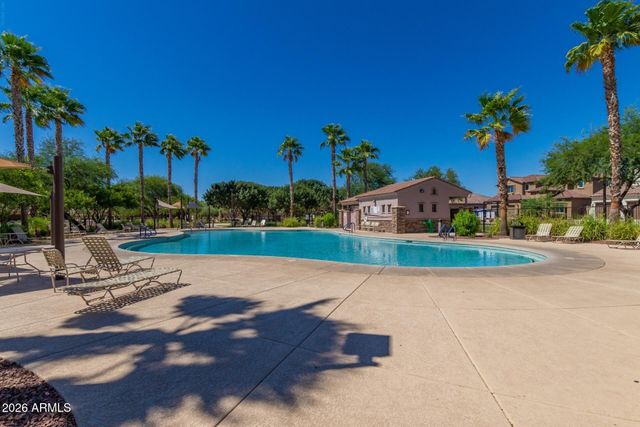 17340 W GAMBIT Trail, Surprise, AZ 85387