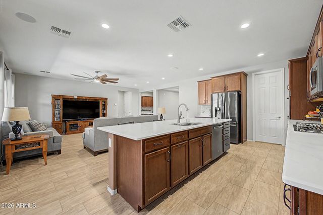 17340 W GAMBIT Trail, Surprise, AZ 85387