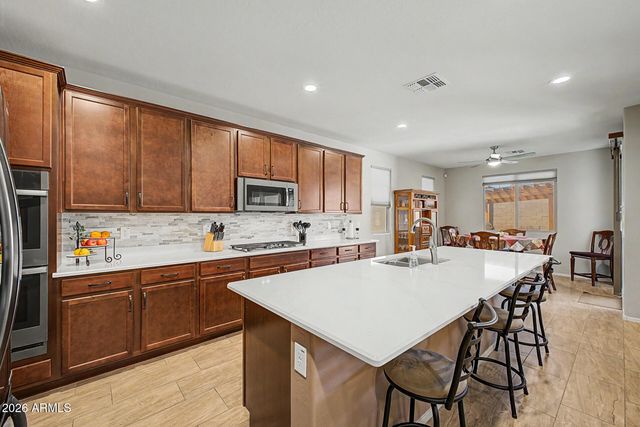 17340 W GAMBIT Trail, Surprise, AZ 85387