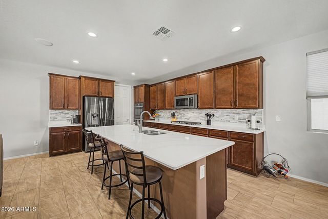 17340 W GAMBIT Trail, Surprise, AZ 85387