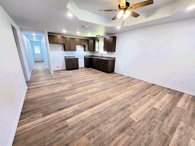 701 W 16th Street, San Angelo, TX 76903