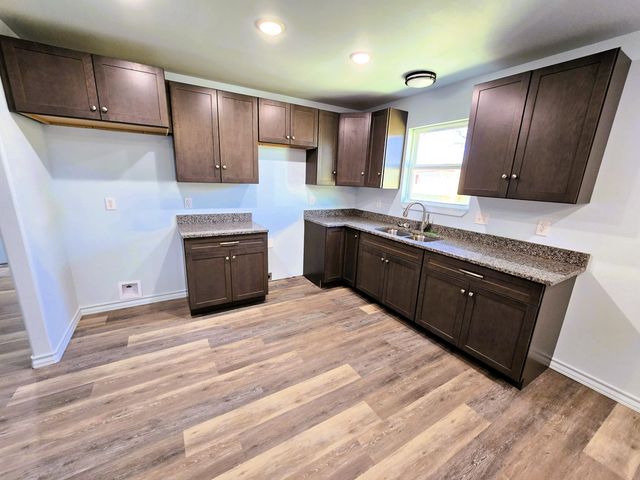 701 W 16th Street, San Angelo, TX 76903