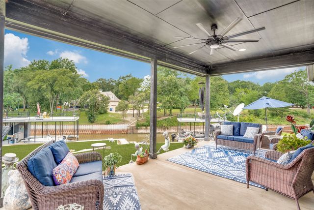 109 Autumn Wood Trail, Gun Barrel City, TX 75156