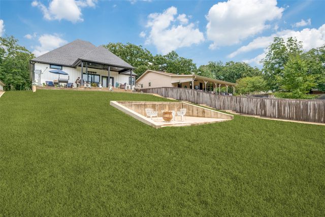 109 Autumn Wood Trail, Gun Barrel City, TX 75156