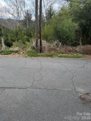 38 Belleair Road, Asheville, NC 28806