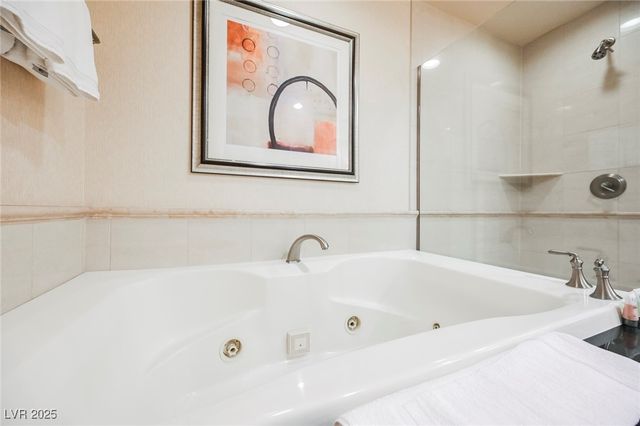 125 East HARMON Avenue 1405, Las Vegas, NV 89109