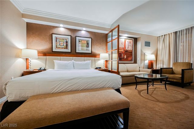 125 East HARMON Avenue 1405, Las Vegas, NV 89109