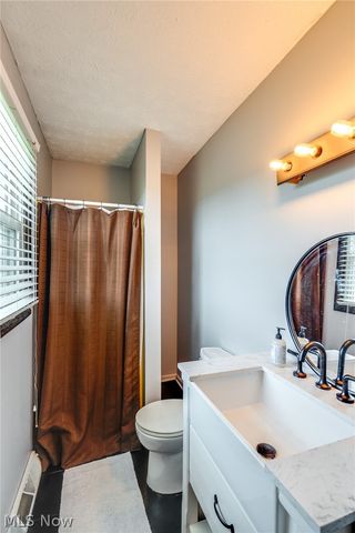 7363 Paxton Street NE, Canton, OH 44721