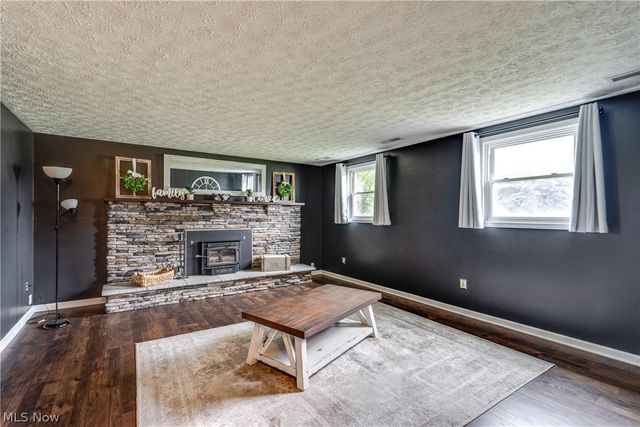 7363 Paxton Street NE, Canton, OH 44721