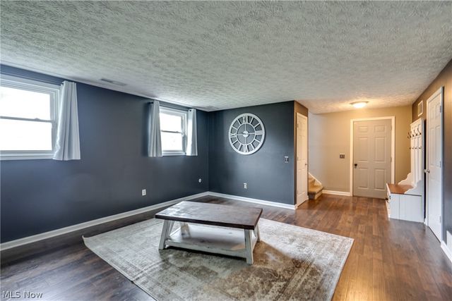 7363 Paxton Street NE, Canton, OH 44721