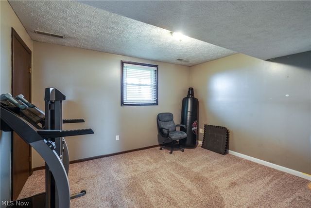 7363 Paxton Street NE, Canton, OH 44721