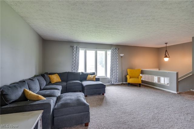 7363 Paxton Street NE, Canton, OH 44721