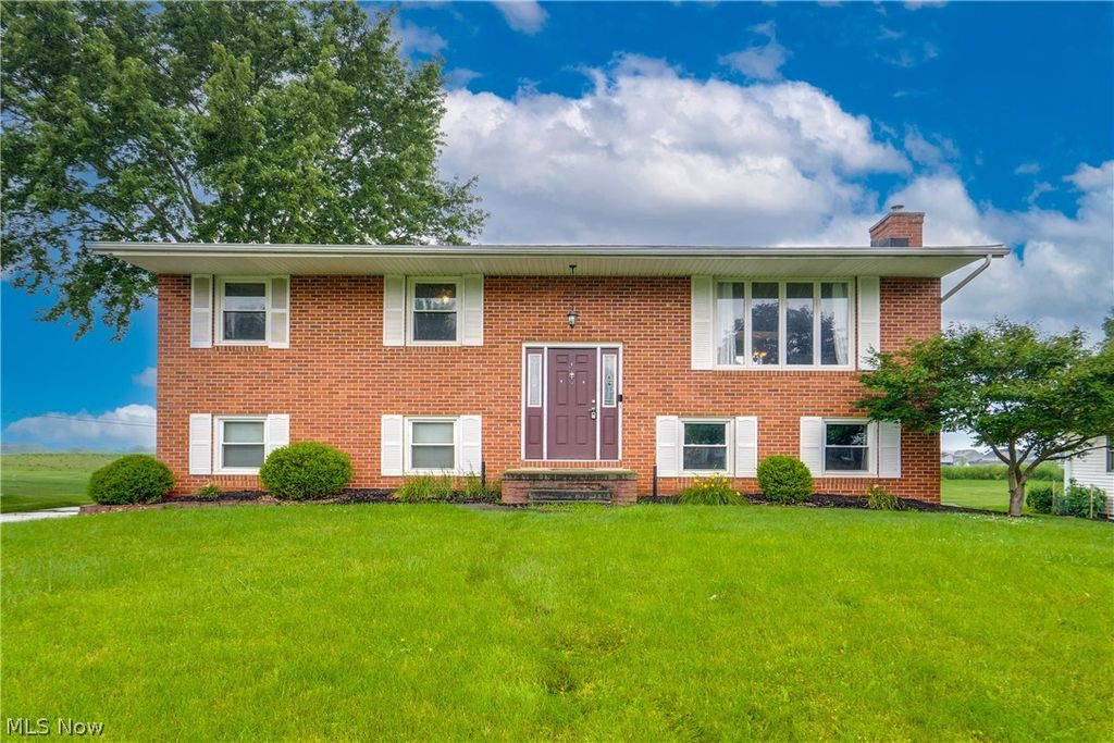 7363 Paxton Street NE, Canton, OH 44721