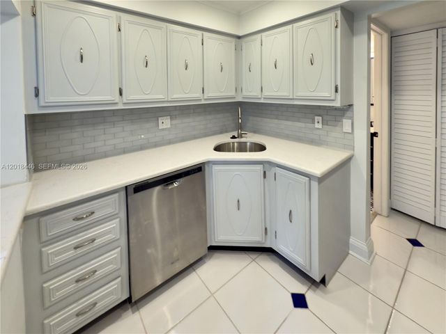 12070 Alternate A1a D5, Palm Beach Gardens, FL 33410