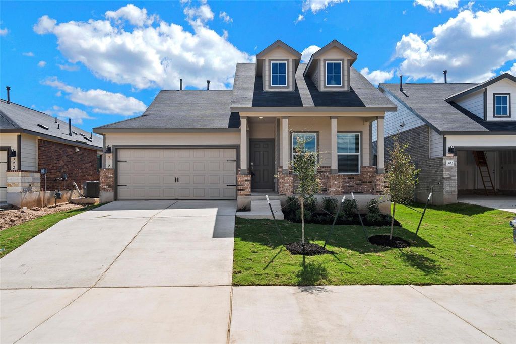 312 Alamito Ave, Kyle, TX 78640