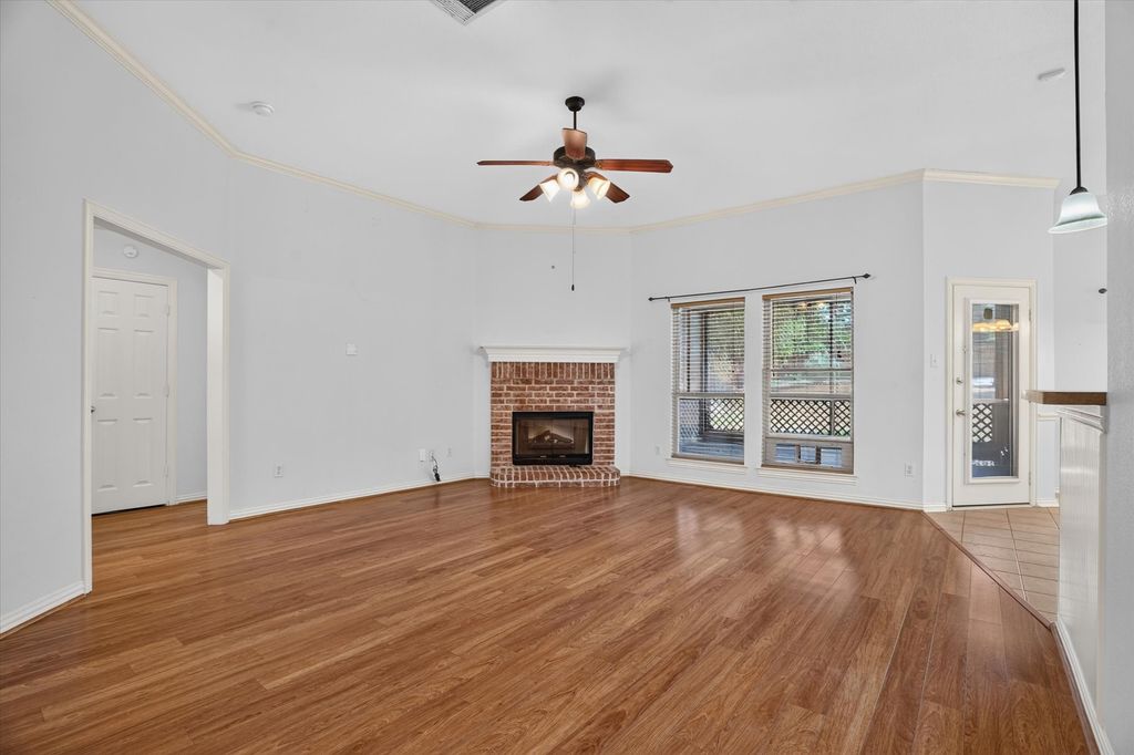 816 Linda Drive, Joshua, TX 76058 — photo 3